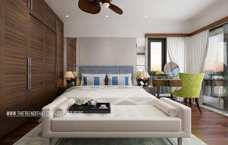 Đôn sofa cuối giường sắc trắng trẻ trung cùng nệm bọc êm ái giúp bạn có thể tận hưởng tối đa công năng trong phòng phòng ngủ master đẹp, sang trọng của mình. Thiết kế nội thất phòng ngủ biệt thự