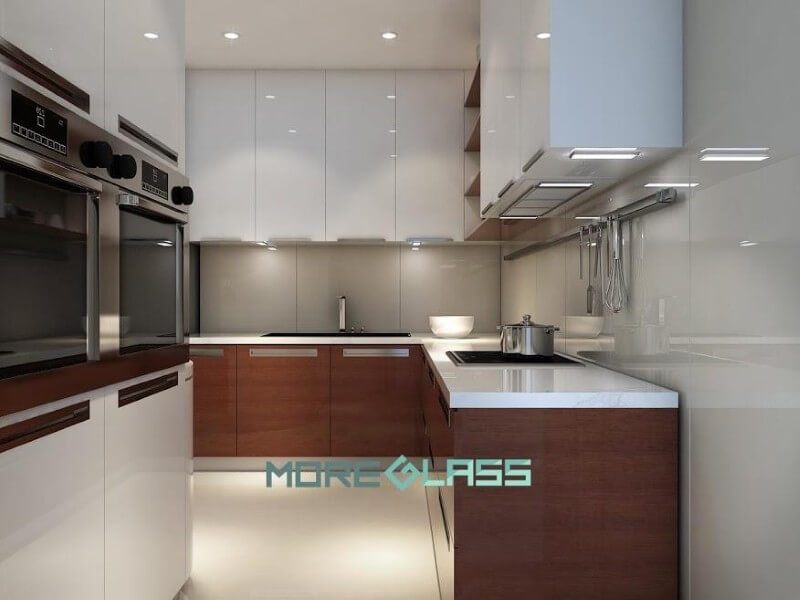 Thi công hoàn thiện mẫu kính ốp bếp cường lực màu ghi xám đẹp cho chung cư, biệt thự, nhà phố.